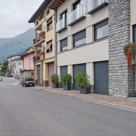 Luxury Lakefront Penthouse Lezzeno