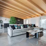 Apartment Luxury Lakefront Penthouse Lezzeno