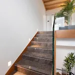 아파트 Luxury Lakefront Penthouse *