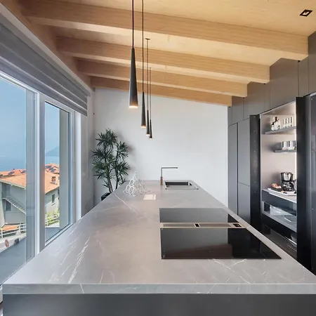 شقة Luxury Lakefront Penthouse *