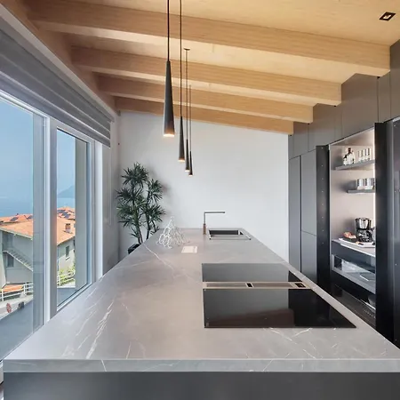 Lejlighed Luxury Lakefront Penthouse *