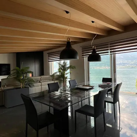 Апартаменты Luxury Lakefront Penthouse